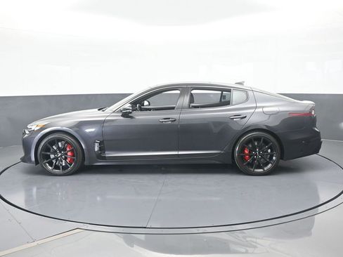 Used 2023 Kia Stinger GT2 image 3