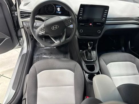 Used 2020 Hyundai Ioniq Blue FWD image 17