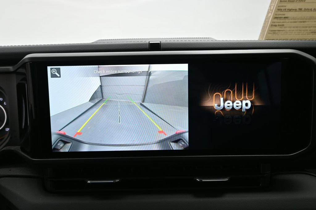 Used 2024 Jeep Gladiator Mojave AWD/4WD image 18
