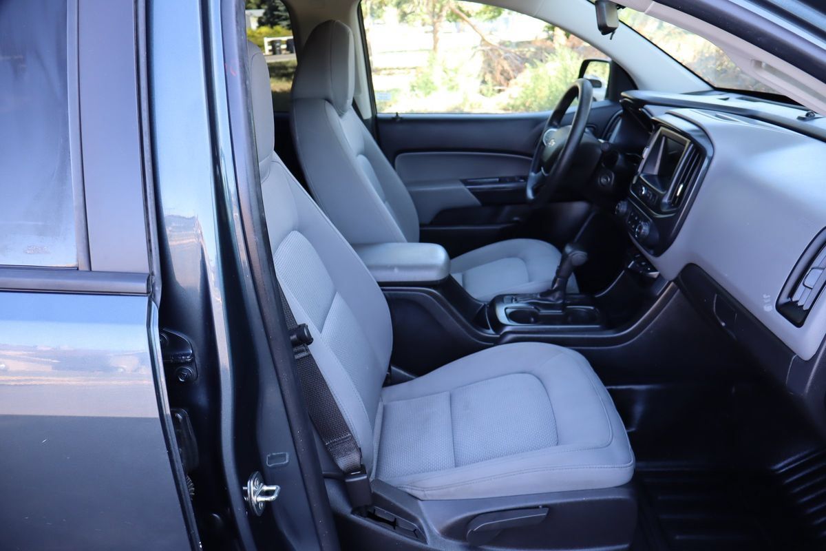 Used 2019 Chevrolet Colorado W/T w/ WT Convenience Package AWD/4WD image 22