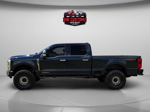 Used 2024 Ford F350 Platinum w/ Tremor Off-Road Package AWD/4WD image 4