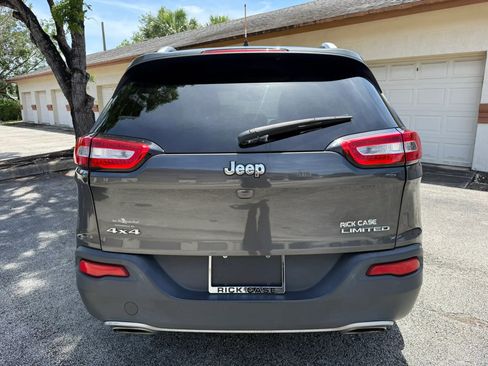 Used 2016 Jeep Cherokee Limited AWD/4WD image 3