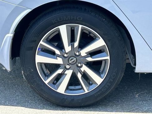 New 2025 Nissan Versa SV image 8