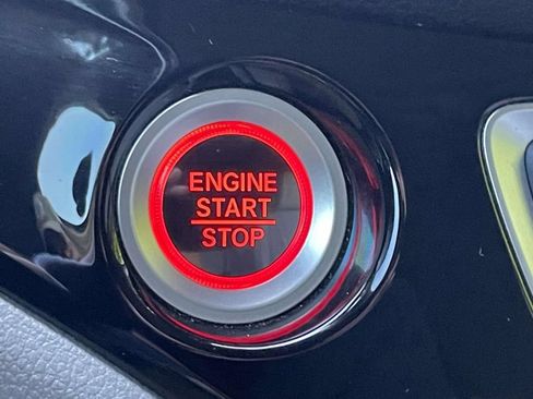 Used 2018 Honda Pilot Touring image 28