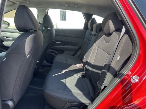 New 2026 Hyundai Tucson SE image 15