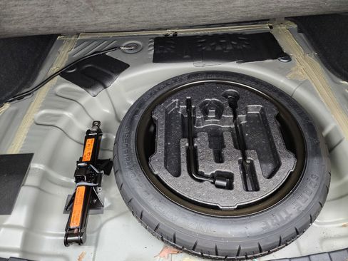 Used 2023 Nissan Sentra SV image 29