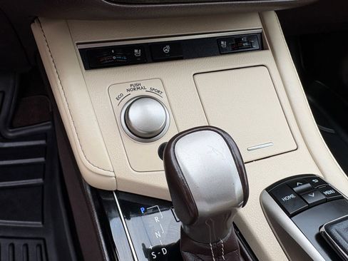 Used 2018 Lexus ES 350 w/ Navigation System Package FWD image 28