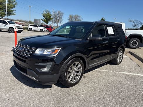 Used 2017 Ford Explorer Limited image 13