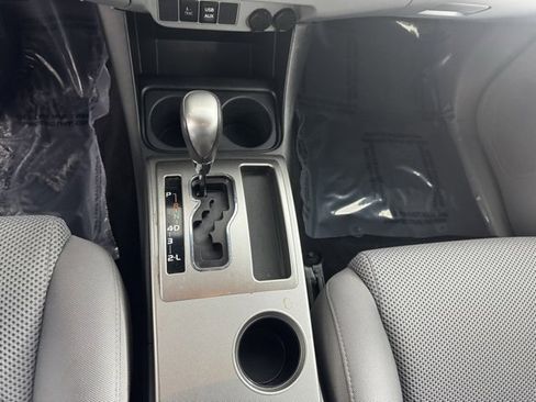 Used 2014 Toyota Tacoma 4x4 Double Cab image 34