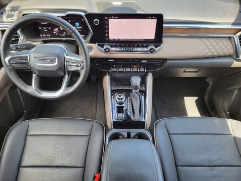 Used 2025 GMC Canyon Denali AWD/4WD image 23