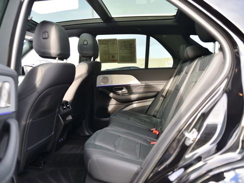 Used 2025 Mercedes-Benz GLE 53 AMG 4MATIC image 13