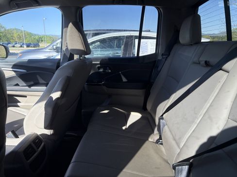 Used 2023 Honda Ridgeline RTL-E image 9