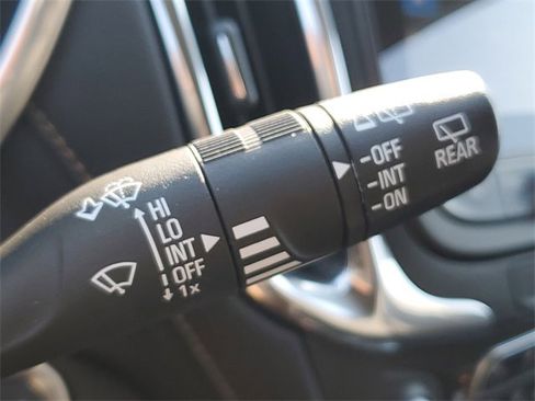 Used 2019 Chevrolet Equinox Premier w/ LPO, Floor Liner Package image 12