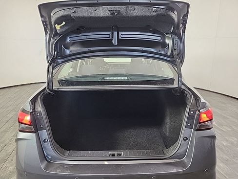 Used 2024 Nissan Versa S image 8