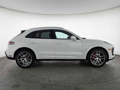 Used 2024 Porsche Macan S image 3