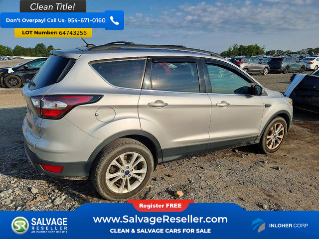 Used 2017 Ford Escape SE w/ Equipment Group 201A AWD/4WD image 4