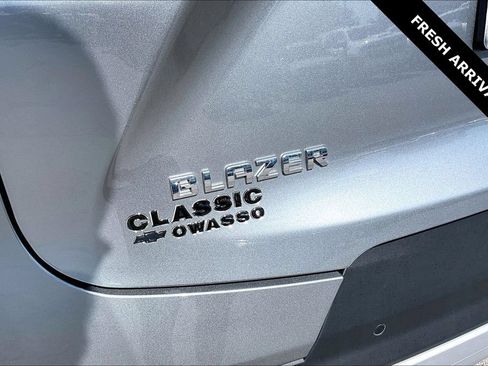 Used 2024 Chevrolet Blazer LT w/ Convenience Package FWD image 24