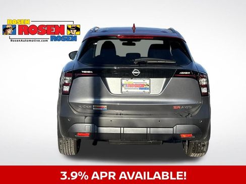 New 2025 Nissan Kicks SR image 3