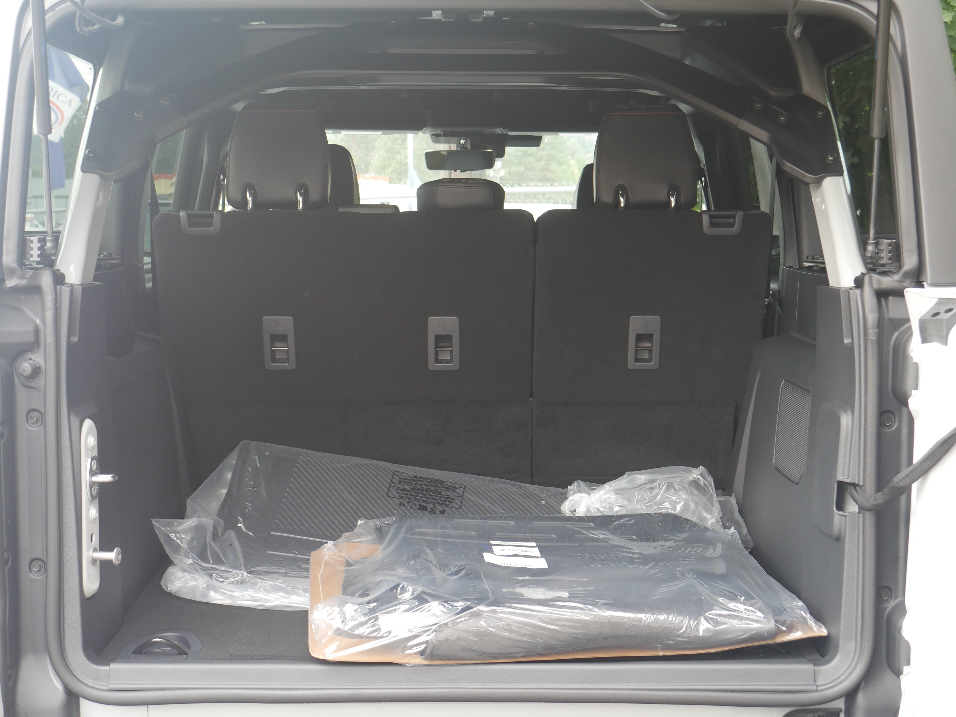New 2026 Ford Bronco Raptor w/ Interior Carbon Fiber Pack AWD/4WD image 29