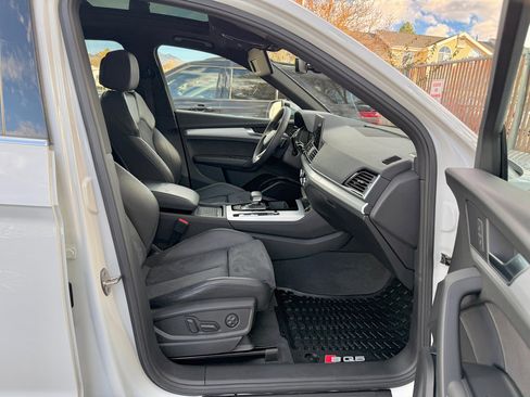 Used 2021 Audi SQ5 Prestige w/ Prestige Package image 23