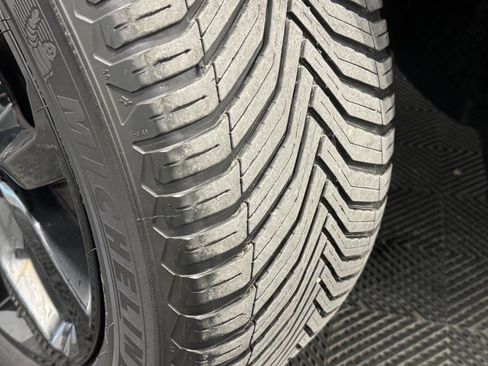 Used 2019 Land Rover Discovery Sport HSE AWD/4WD image 50