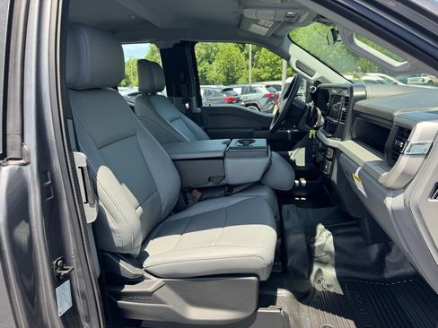 New 2025 Ford F250 XL image 19