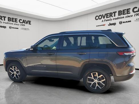 Used 2024 Jeep Grand Cherokee Limited image 6