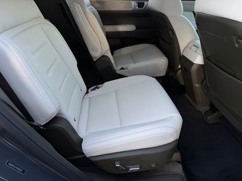 Used 2025 Hyundai Santa Fe Calligraphy image 27