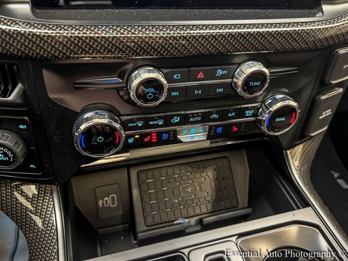 New 2025 Ford F150 Lariat w/ Equipment Group 502A High image 20