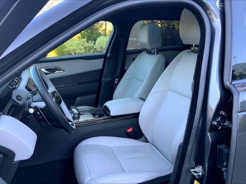 Used 2026 Land Rover Range Rover Velar S image 7