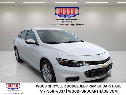 Used 2017 Chevrolet Malibu LT w/ Driver Confidence Package image 1