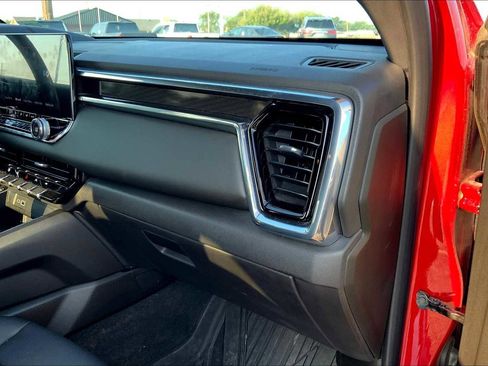 Used 2024 GMC Canyon Elevation w/ Elevation Premium Package AWD/4WD image 19