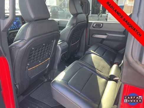 Used 2022 Ford Bronco Badlands image 14