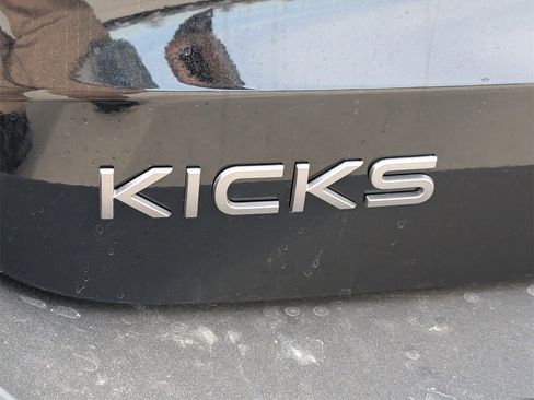 New 2026 Nissan Kicks SV image 7