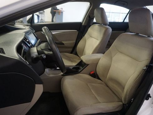 Used 2014 Honda Civic Hybrid Sedan image 15