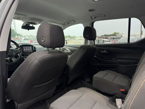 Used 2018 Chevrolet Traverse LT FWD image 27