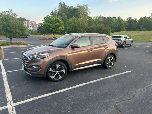 Used 2017 Hyundai Tucson Sport AWD/4WD image 4
