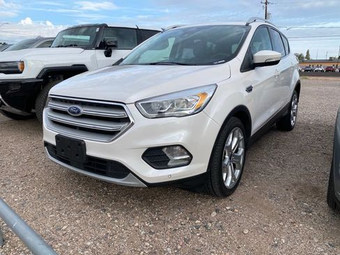 Used 2019 Ford Escape Titanium FWD image 2