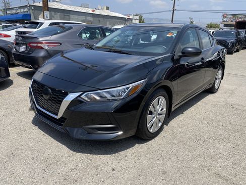 Used 2023 Nissan Sentra S FWD image 2