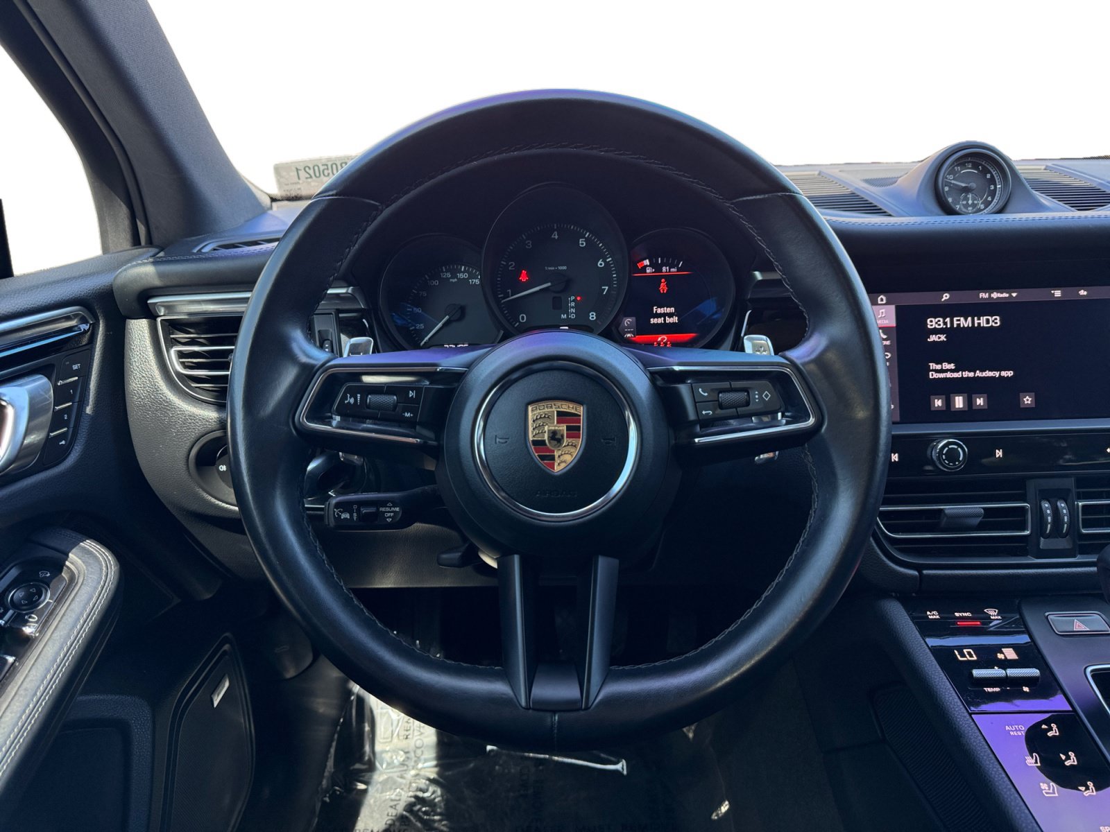 Used 2023 Porsche Macan w/ Premium Package Plus AWD/4WD image 12