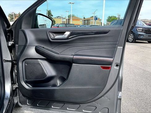Certified 2025 Ford Escape ST-Line Select AWD/4WD image 22