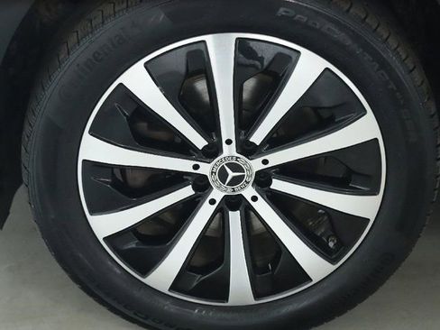 Used 2022 Mercedes-Benz GLB 250 4MATIC image 39