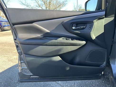 Used 2023 Nissan Murano SL w/ SL Moonroof Package image 16