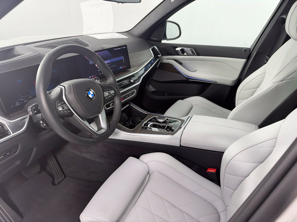 Certified 2026 BMW X5 xDrive40i w/ Premium Package AWD/4WD image 11
