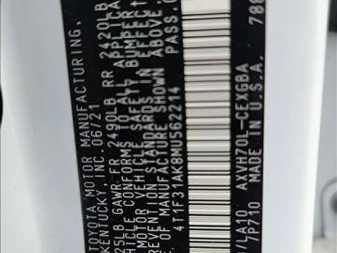 Used 2021 Toyota Camry XLE w/ Cold Weather Package image 24