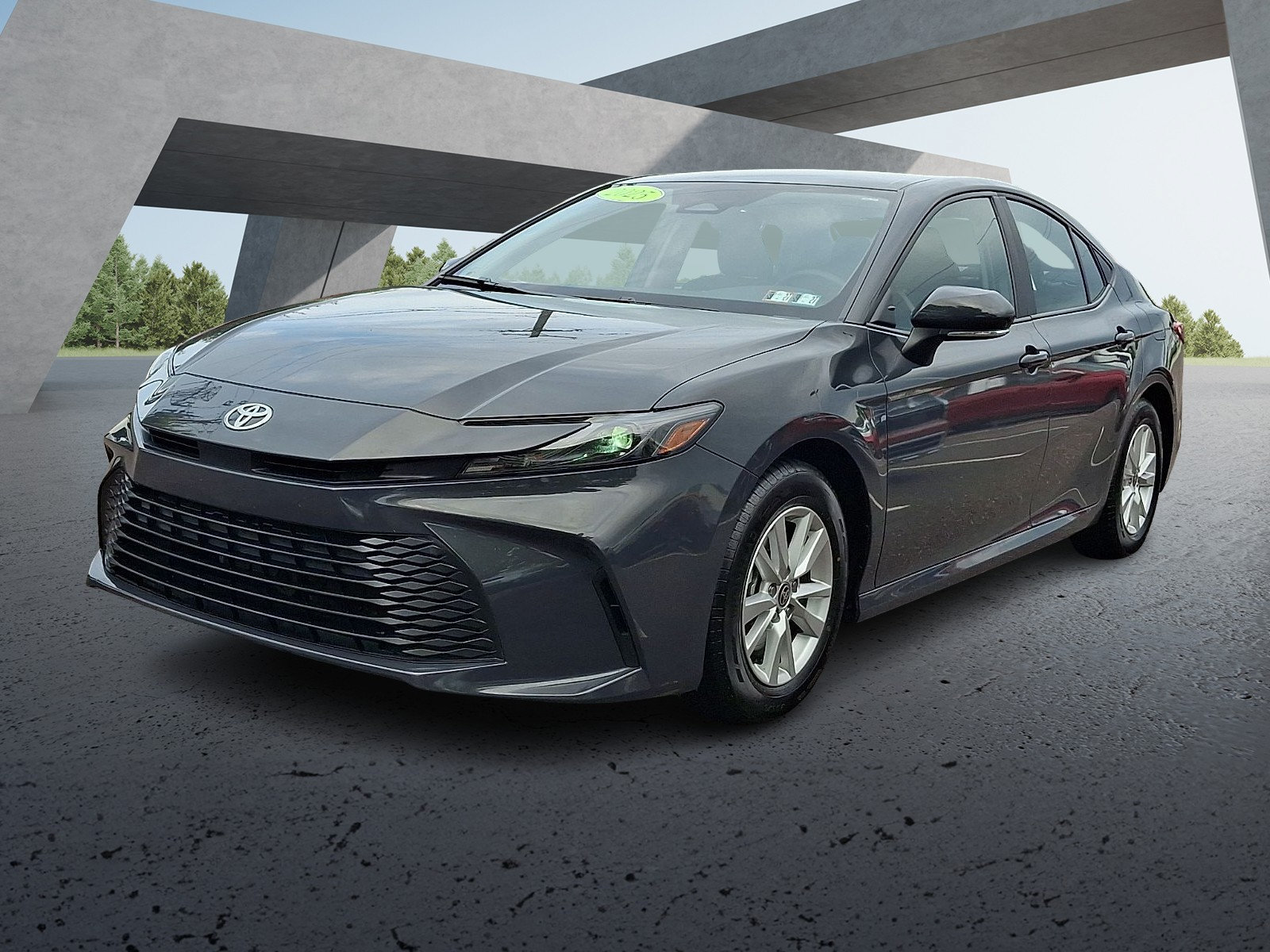 Used 2025 Toyota Camry LE FWD image 3