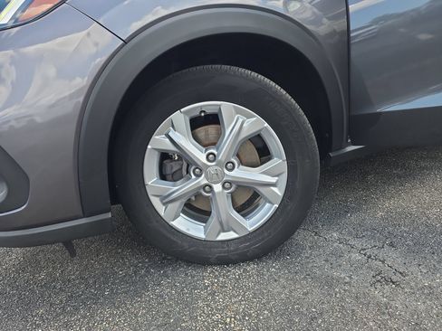 Certified 2025 Honda HR-V LX image 27