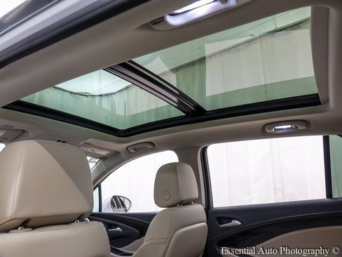 Used 2019 Buick Envision Premium w/ Driver Confidence Package image 12