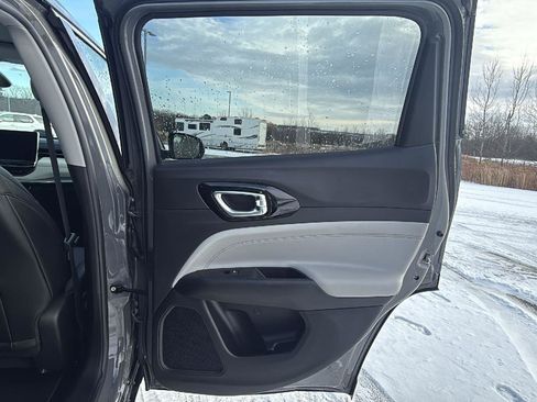 Used 2022 Jeep Compass Limited image 19