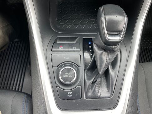 Certified 2024 Toyota RAV4 SE AWD/4WD image 14